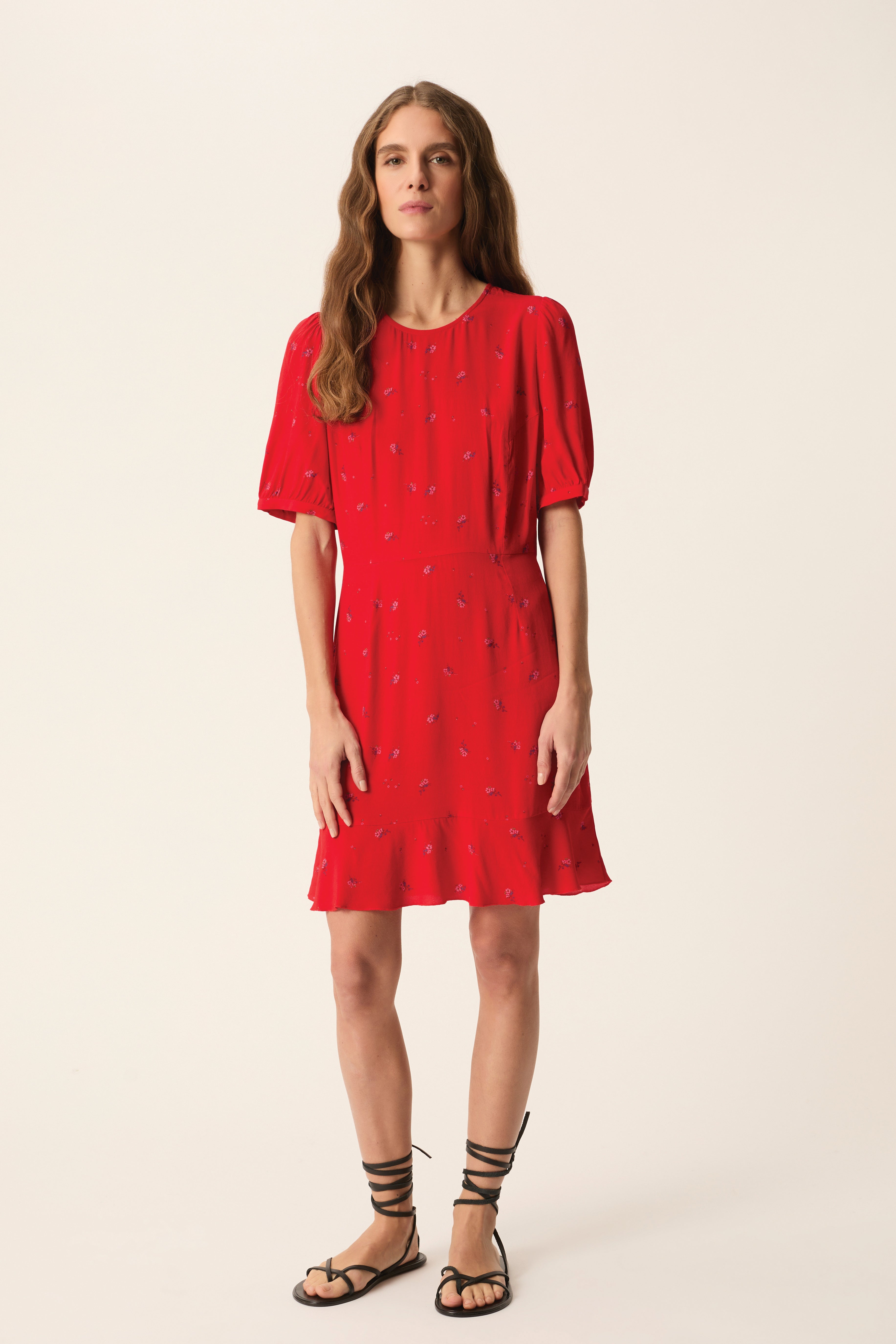 Robe Courte Fleurie Chic Robe Cintrée Rouge Des Petits Hauts