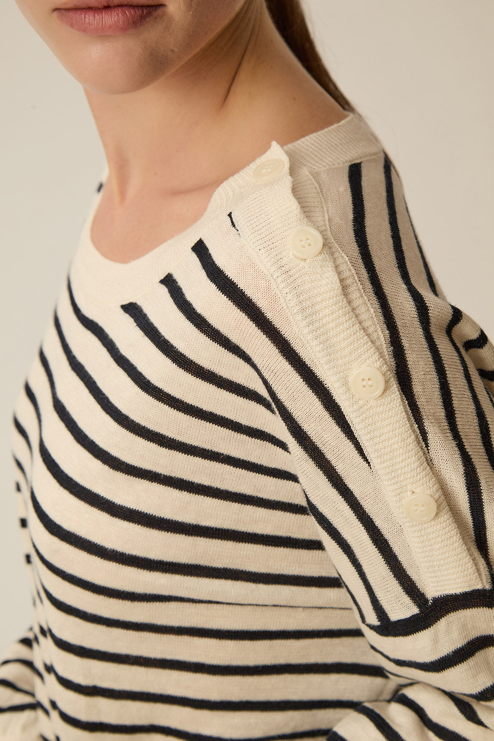 Pull Brady Creme/Marine