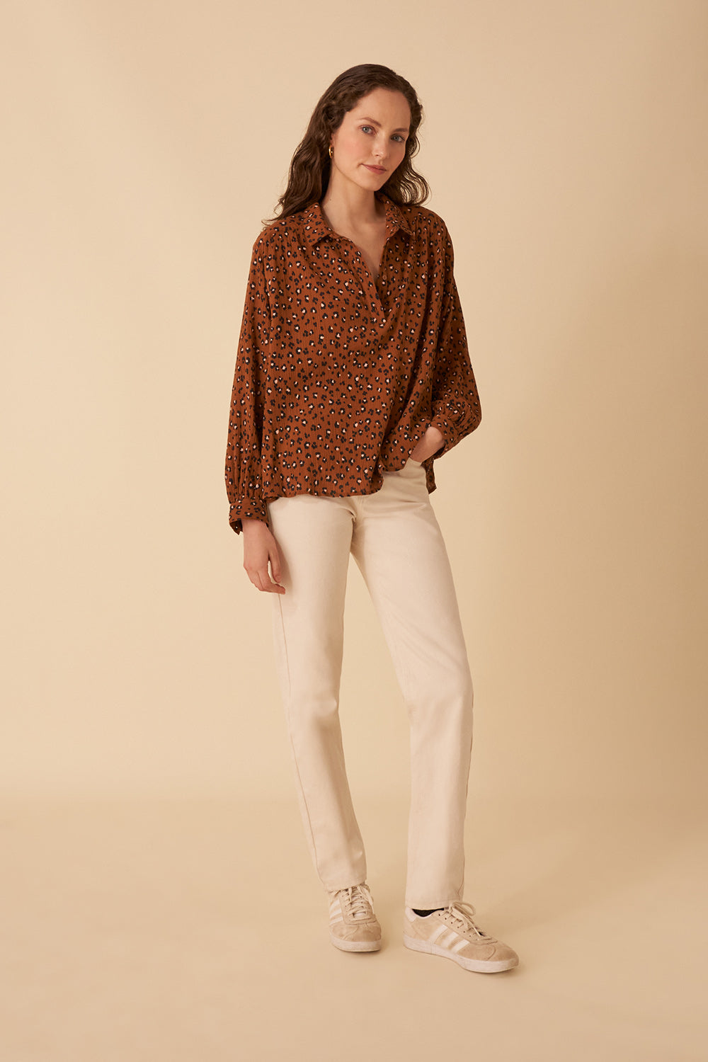 leopard ricami blouse