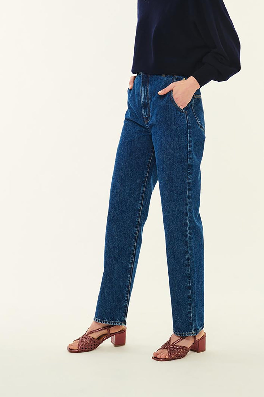 stonewashed blue denim loumi jeans