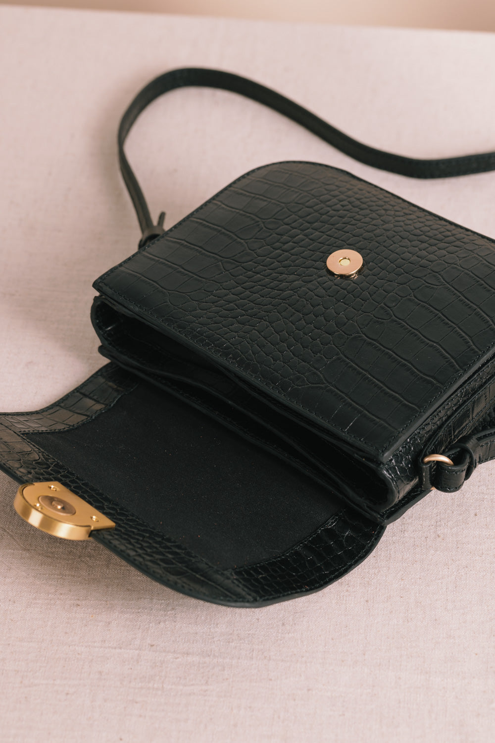 Small Croco Leather Shoulder Bag - Black – Da Milano