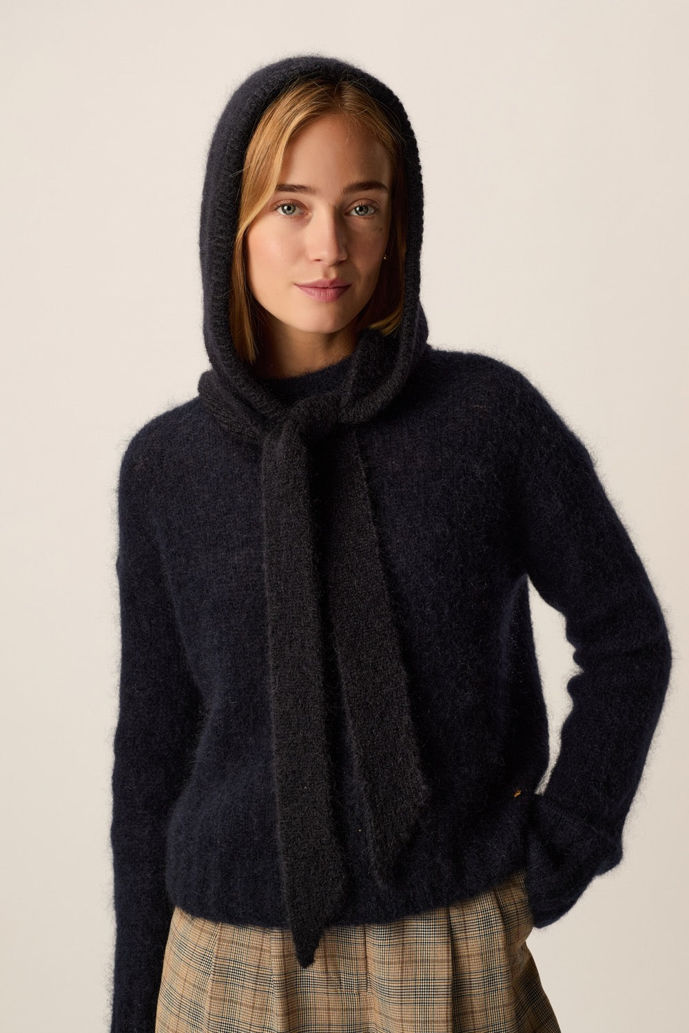 Capuche en tricot Kid Mohair et laine mérinos bleu marine