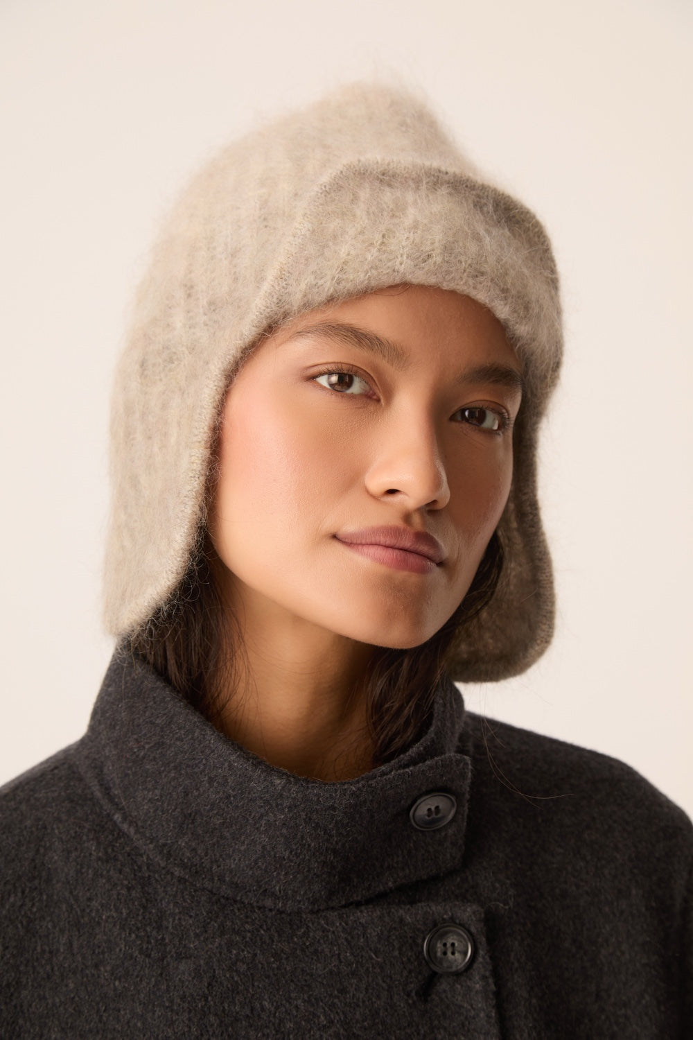 Bonnet chapka Kid Mohair et laine mérinos gris clair