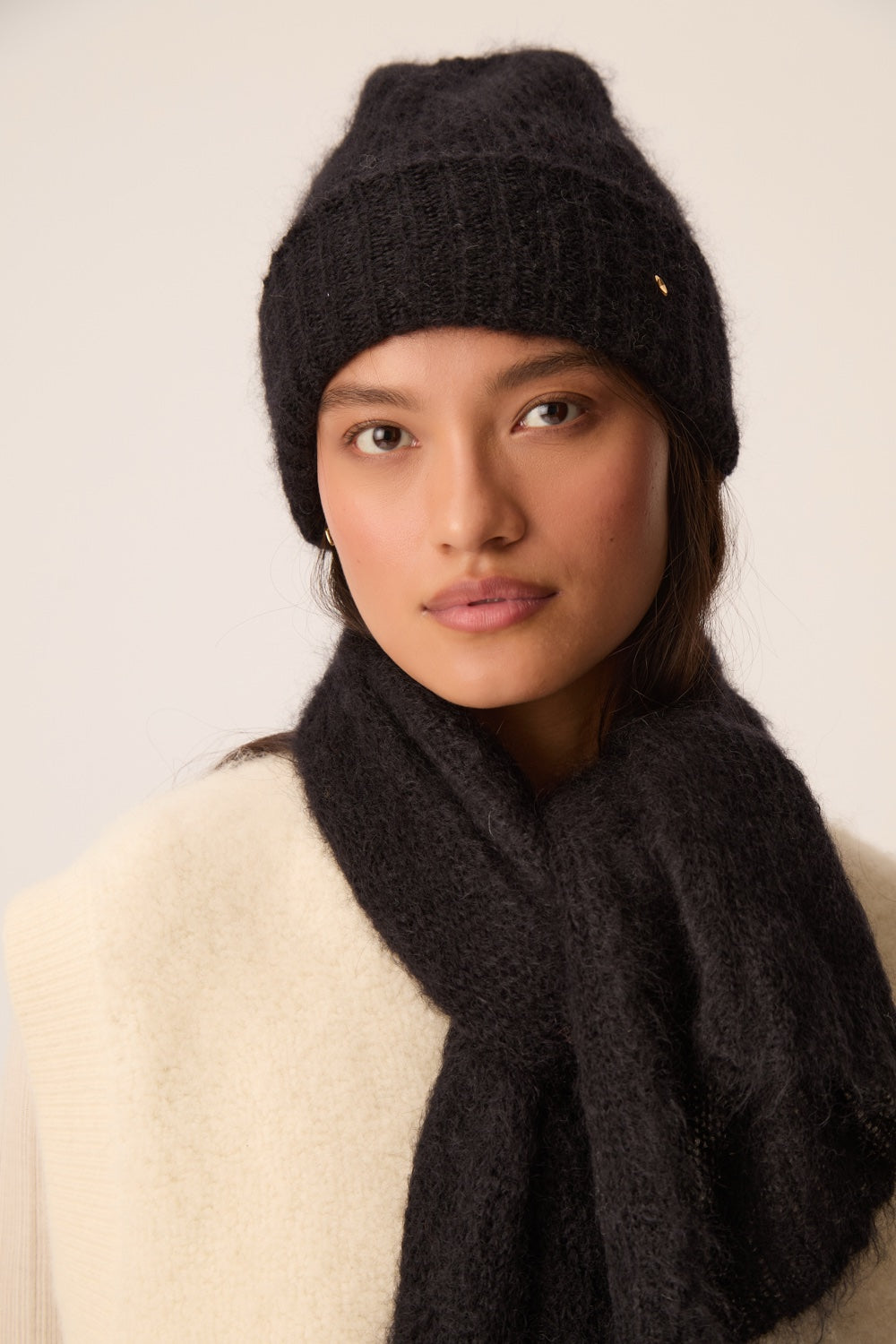 Bonnet large revers Kid Mohair et laine mérinos noir