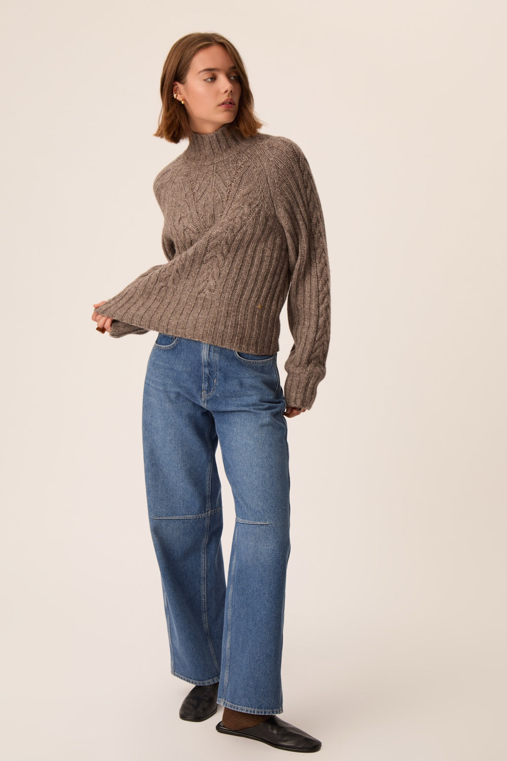 Pull Angie Loutre
