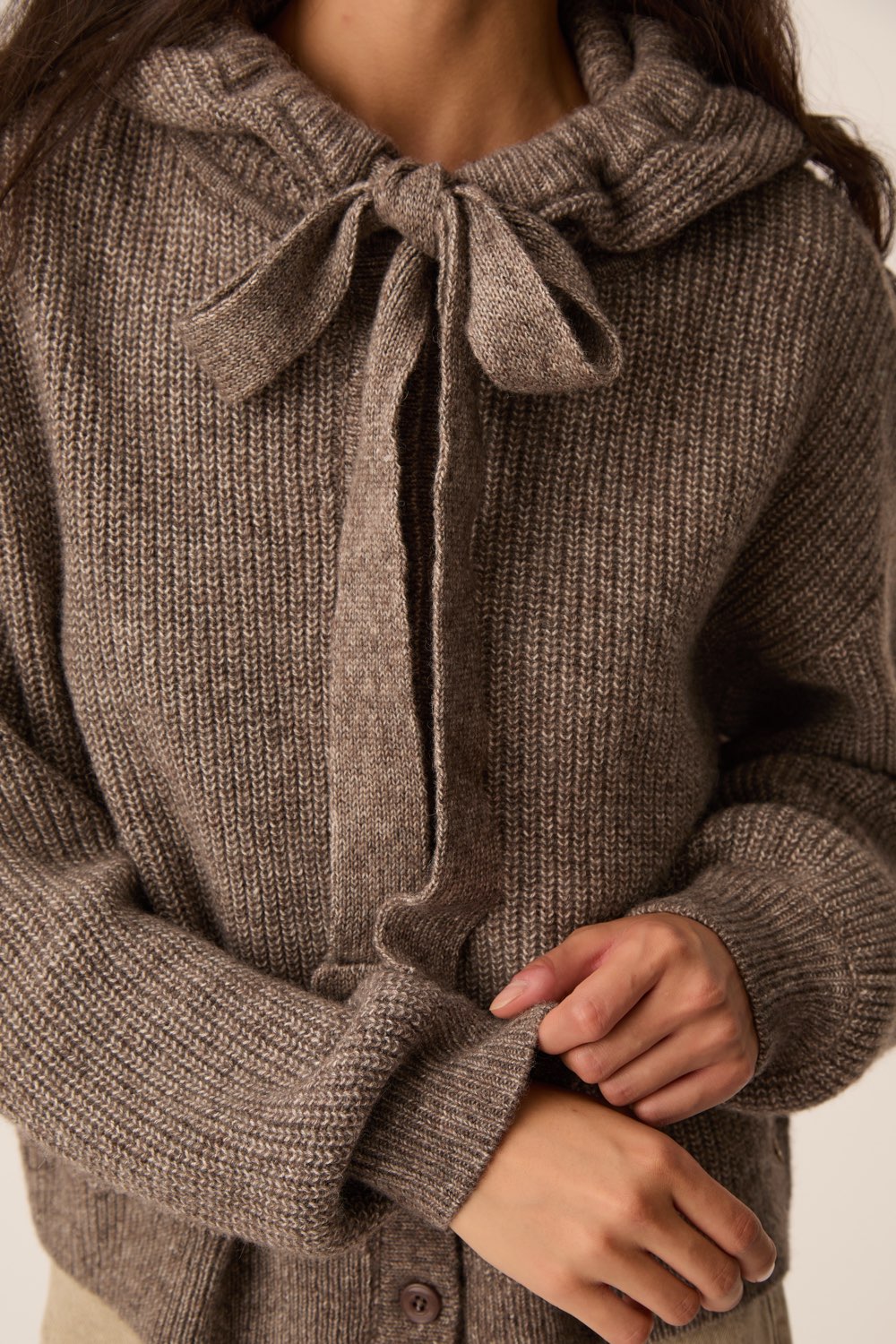 Cardigan Annie Loutre