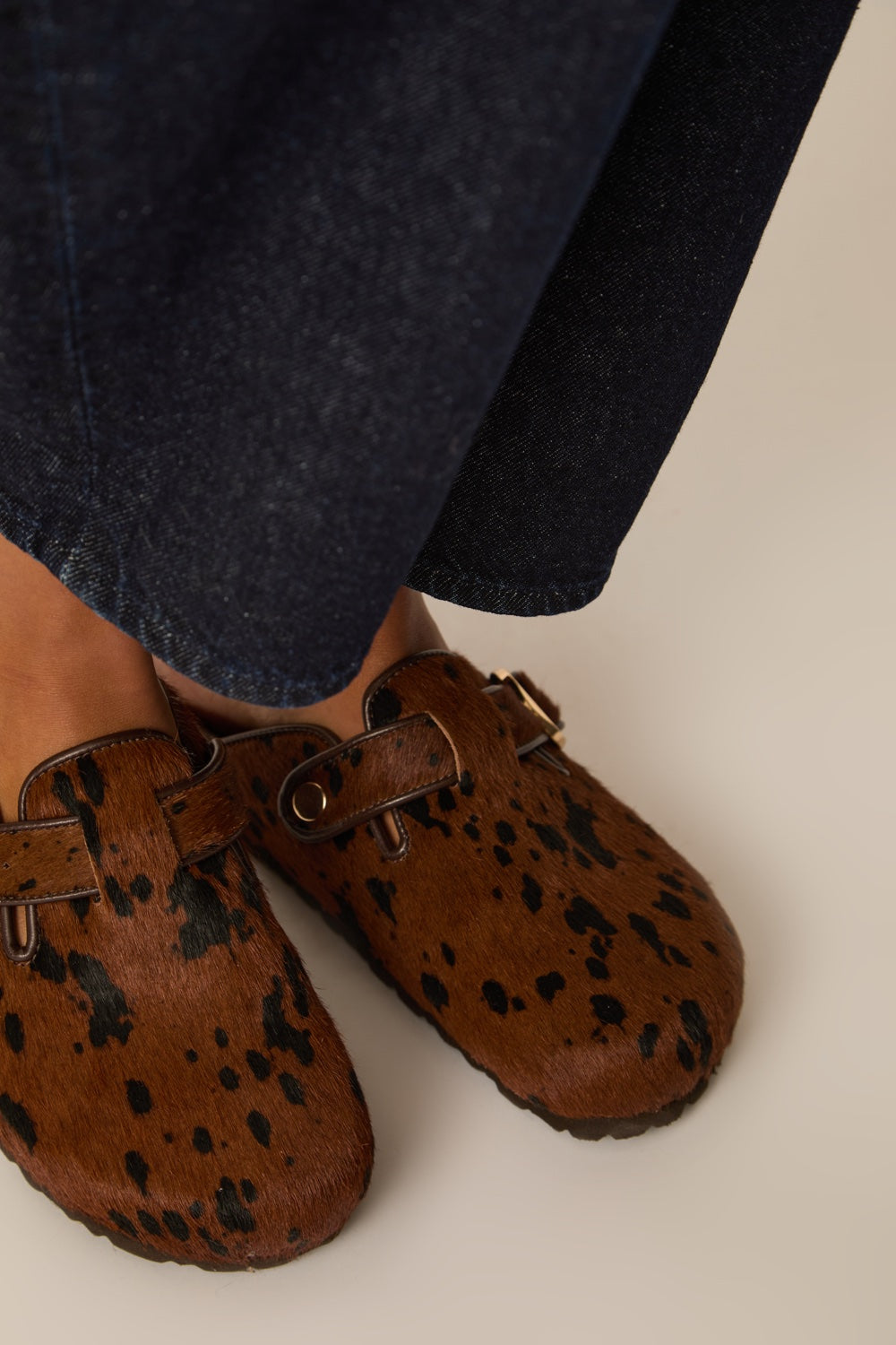 Mules Wambi Brown Cow Print