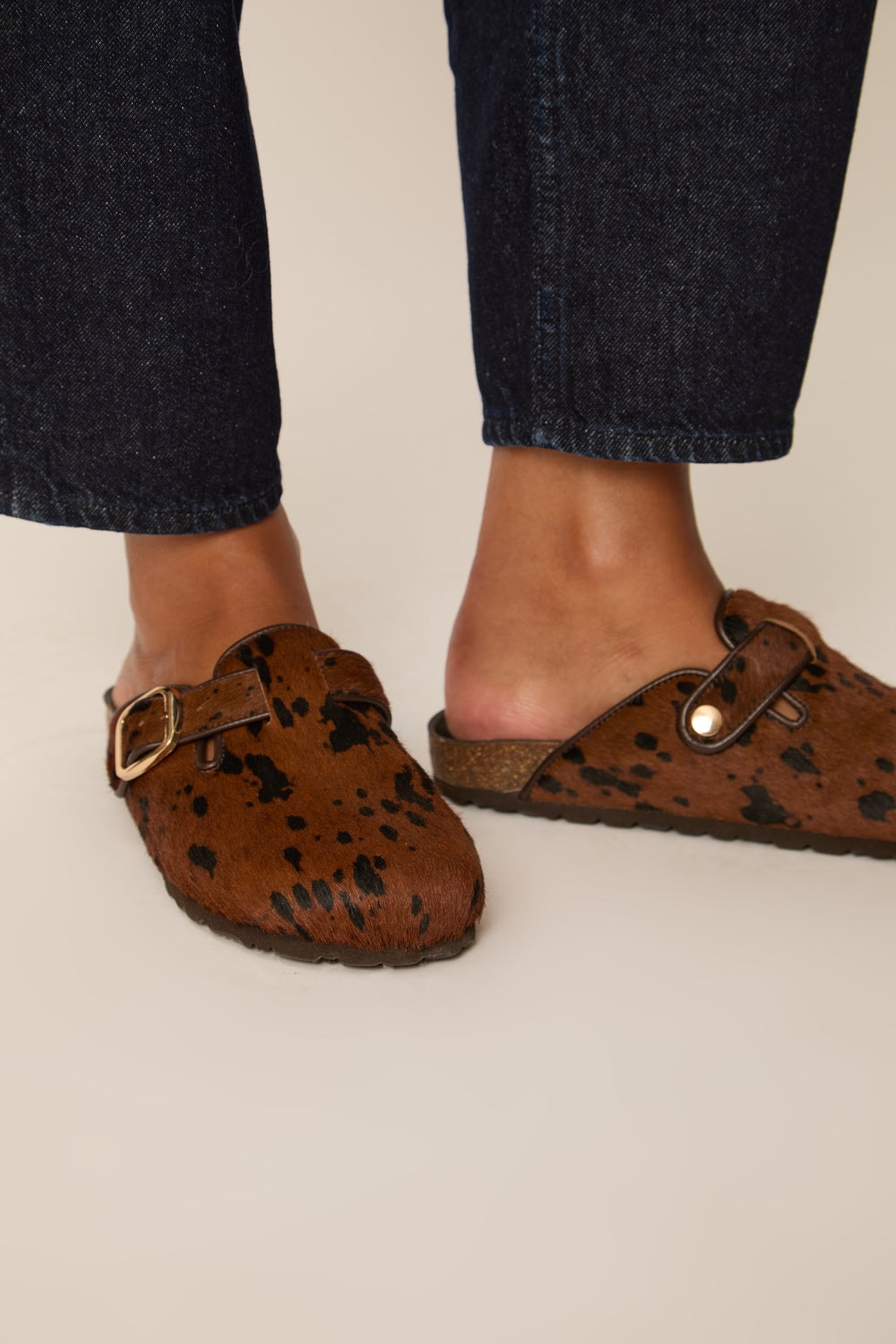 Mules Wambi Brown Cow Print