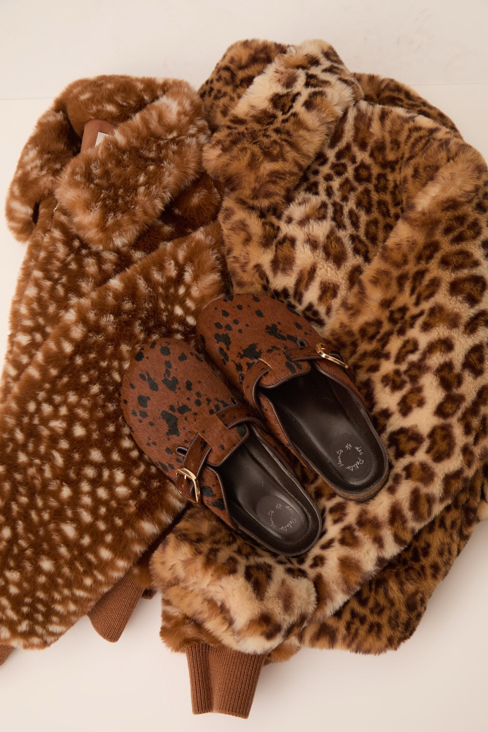 Mules Wambi Brown Cow Print