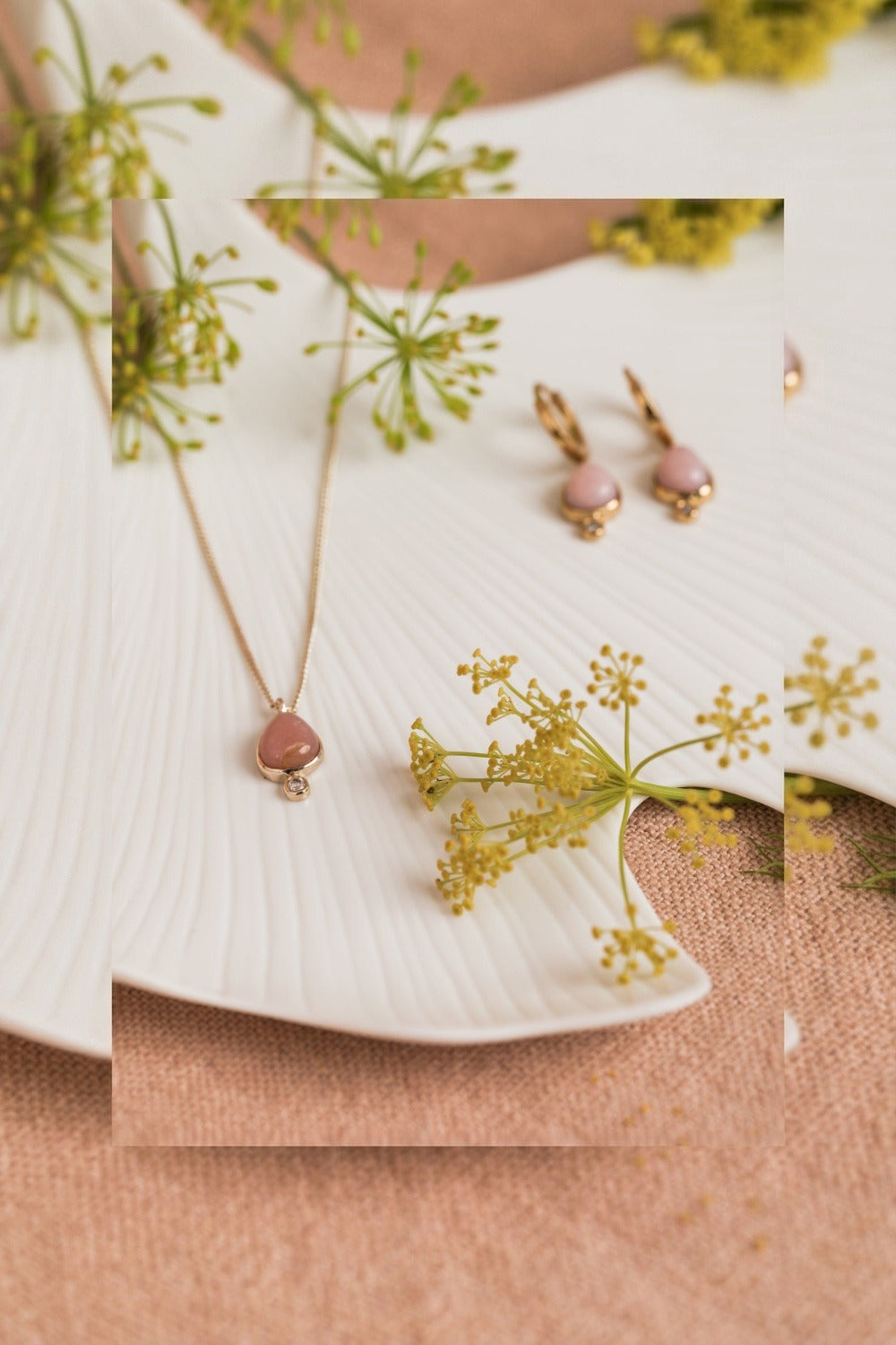 Collier Simona Corail.